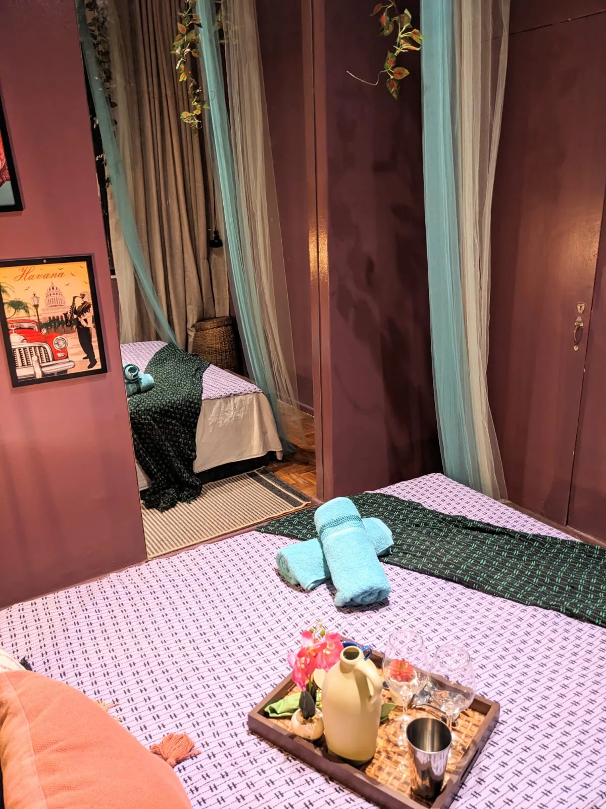 Quarto — Perto do Famoso Elevador e Hotel Fasano, Salvador, Bahia